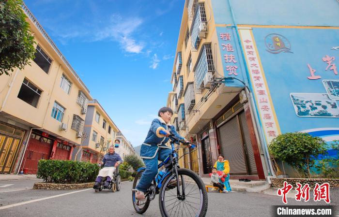 溪邳村一角。　吳慶堂 攝