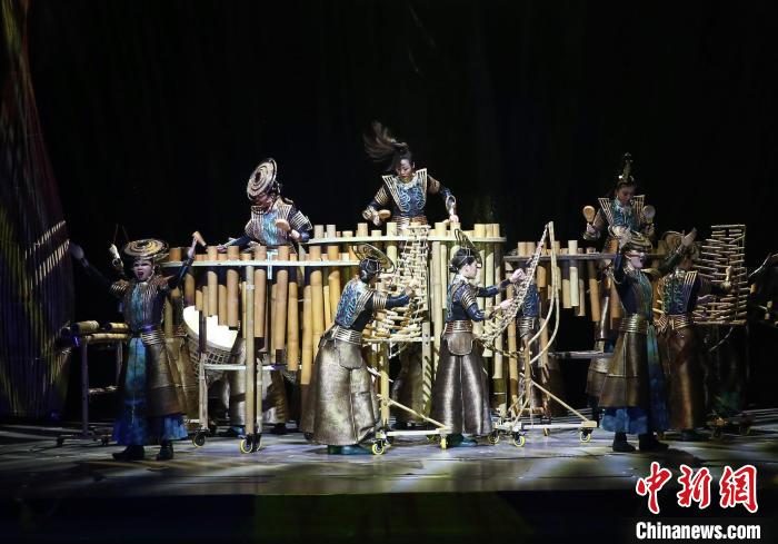 圖為《花腰竹女》演出劇照?！↑S興鴻 攝