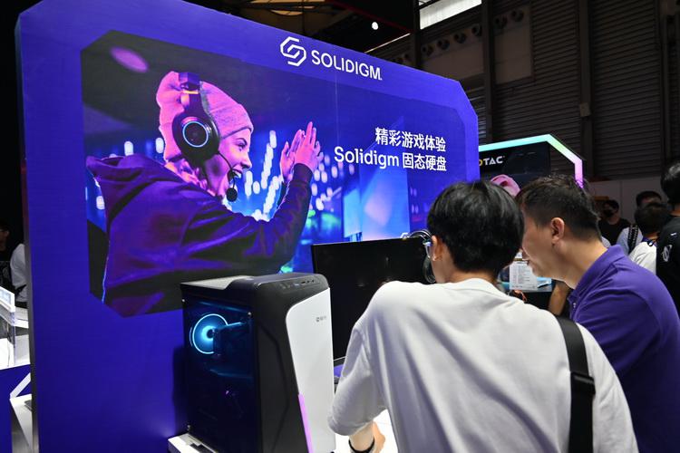 ChinaJoy 2023丨Solidigm首秀ChinaJoy,高性能旗舰固态硬盘助力游戏体验(图4) ChinaJoy 2023丨Solidigm首秀ChinaJoy,高性能旗舰固态硬盘助力游戏体验(图4)